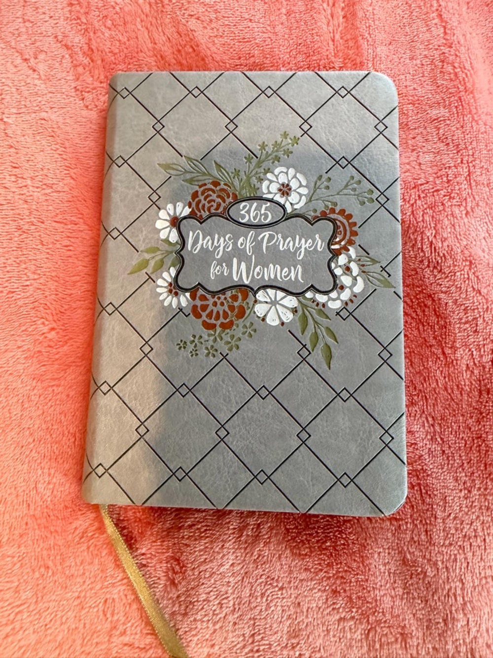 365 Days of Prayer for Women Journal - Gray Floral
